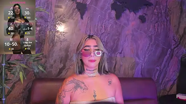 Alahia Dangelo online show from 10-23-25, 05:23