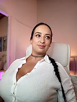 Snapshot of DaniRousse chatting on 02-27-25, 04:10 DaniRousse online show from 02-27-25, 04:10