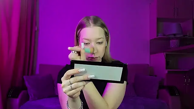 Annabelle Art online show from 02-11-25, 05:37