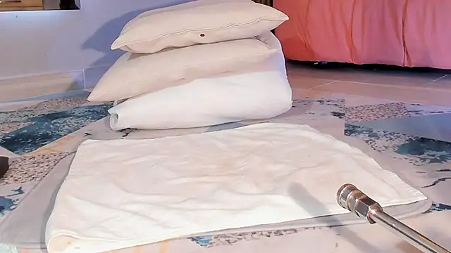 Eilin clio online show from 03-08-25, 07:42