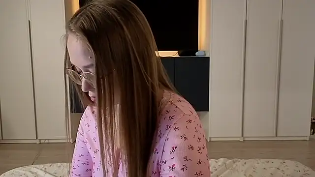 endlesssoffi online show from 11-02-25, 08:22