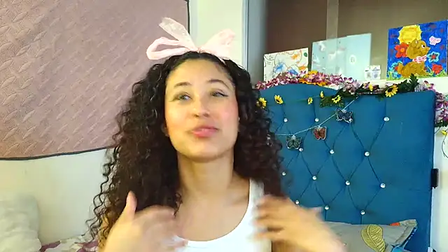 Milkdulce1 online show from 04-07-26, 01:22