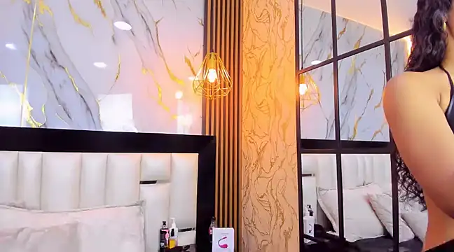 SofiaLaurents online show from 01-30-25, 02:04