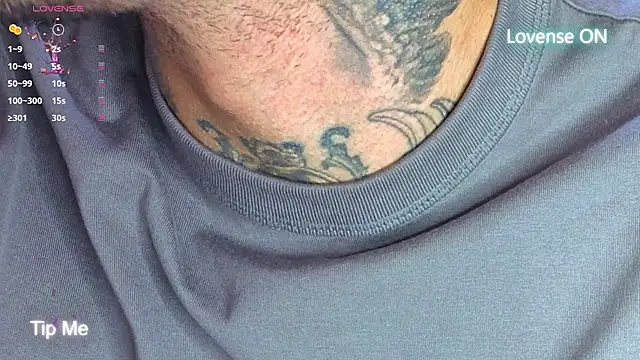 Snapshot of Dylanstonne chatting on 11-02-25, 06:21 Dylanstonne online show from 11-02-25, 06:21