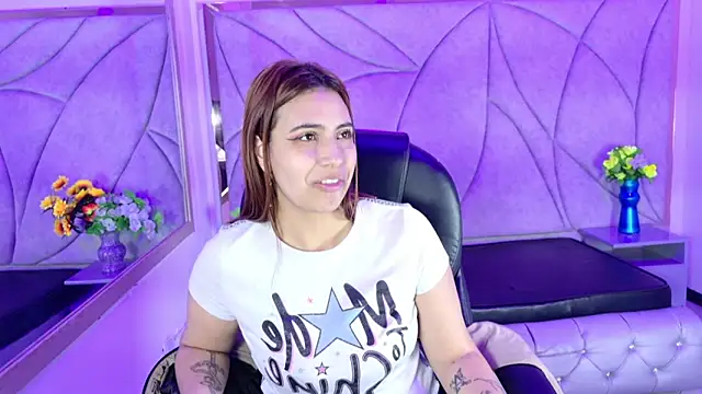 Tammy Blackk online show from 10-15-25, 03:17