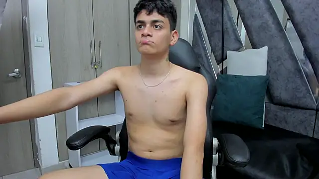 Snapshot of Yef_Thin chatting on 02-04-26, 03:56 Yef Thin online show from 02-04-26, 03:56