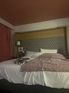 Snapshot of UrFavorite304 chatting on 12-21-24, 04:19 UrFavorite304 online show from 12-21-24, 04:19