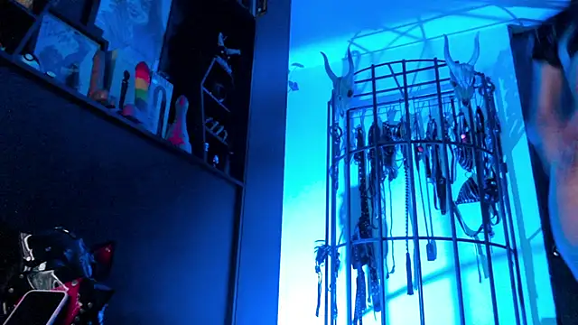 Carla fcoxx online show from 10-25-25, 11:40