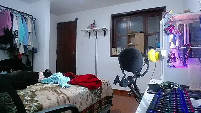 esjrobles online show from 12-28-24, 02:33