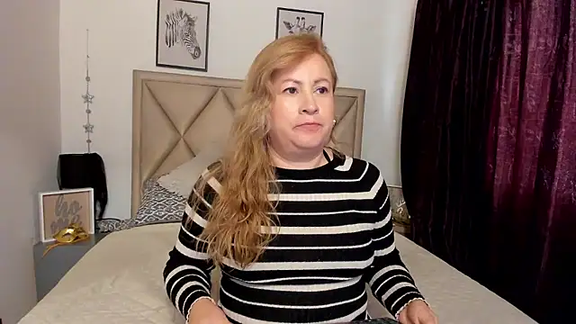 Snapshot of MonyCassius chatting on 11-24-25, 12:16 MonyCassius online show from 11-24-25, 12:16