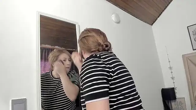 Snapshot of MonyCassius chatting on 01-19-26, 12:31 MonyCassius online show from 01-19-26, 12:31