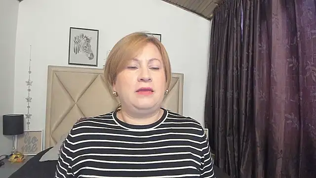 Snapshot of MonyCassius chatting on 02-04-26, 12:33 MonyCassius online show from 02-04-26, 12:33