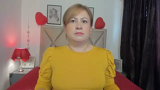 Snapshot of MonyCassius chatting on 02-13-26, 12:34 MonyCassius online show from 02-13-26, 12:34