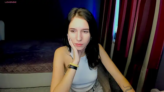 Snapshot of KarolinaBlacks chatting on 12-20-24, 10:05 KarolinaBlacks online show from 12-20-24, 10:05