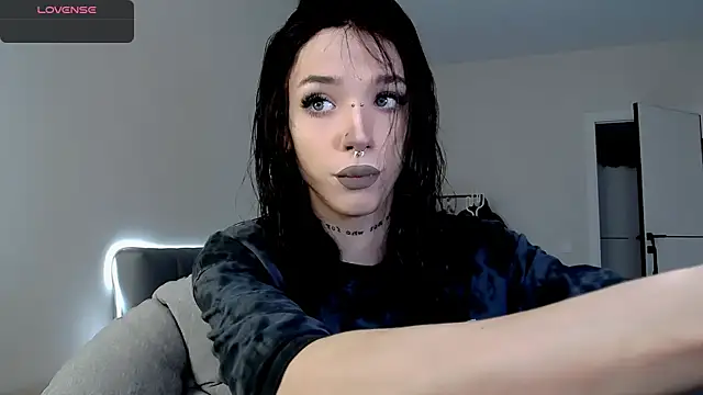 Dasha M online show from 10-18-25, 09:32