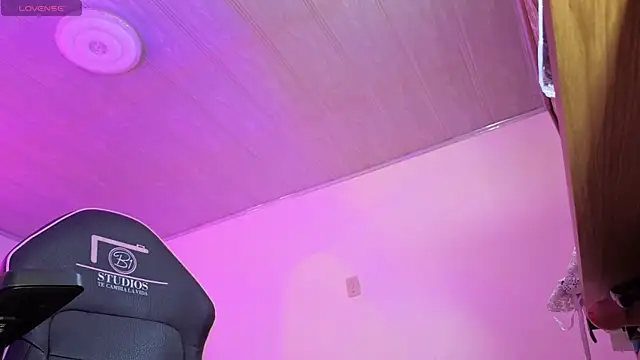 Laylafoxy tay online show from 10-15-25, 04:12