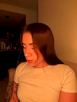 Im Valen Cute online show from 09-25-25, 01:42