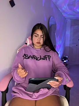 gabbyfoox online show from 12-12-24, 05:42