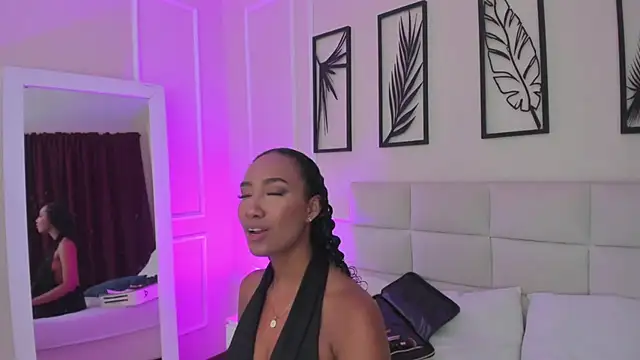 Amber  Sanchez online show from 01-24-25, 04:59