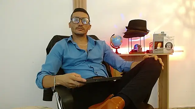 Reiko 85  online show from 11-04-25, 03:11