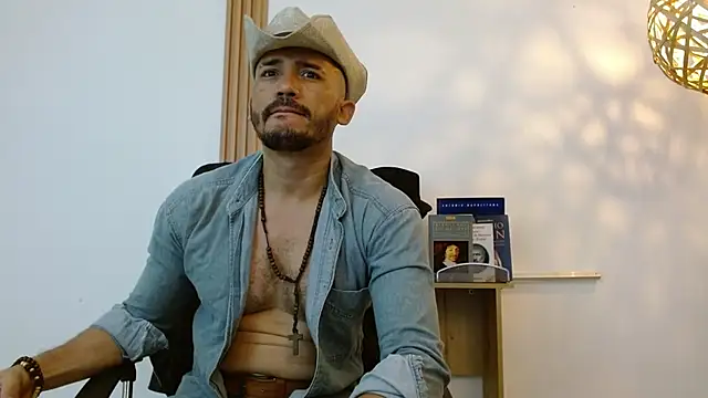 Reiko 85  online show from 11-21-25, 02:49