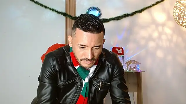 Reiko 85  online show from 12-02-25, 03:18