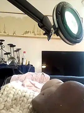 Snapshot of Cumhrd777 chatting on 09-23-25, 07:28 Cumhrd777 online show from 09-23-25, 07:28