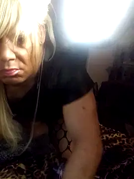 Snapshot of Cumhrd777 chatting on 09-29-25, 09:03 Cumhrd777 online show from 09-29-25, 09:03