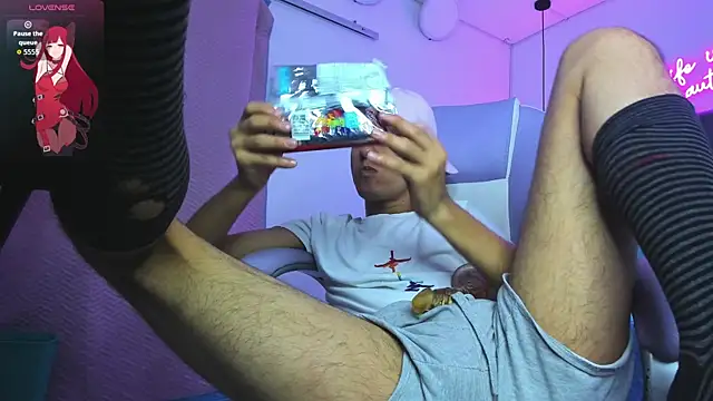 Dyla n18 online show from 09-20-25, 10:44