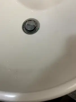 Snapshot of basisess chatting on 11-15-25, 10:23 basisess online show from 11-15-25, 10:23