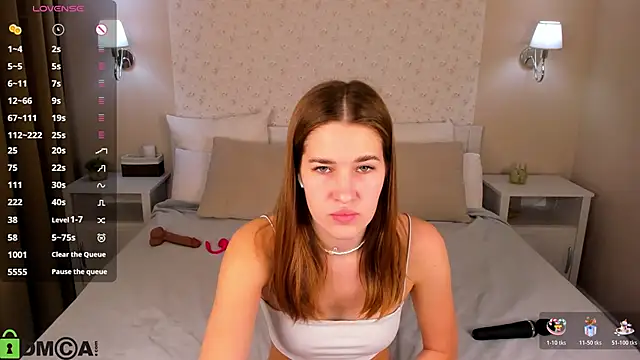 Jennifer Wadee online show from 11-17-25, 11:32