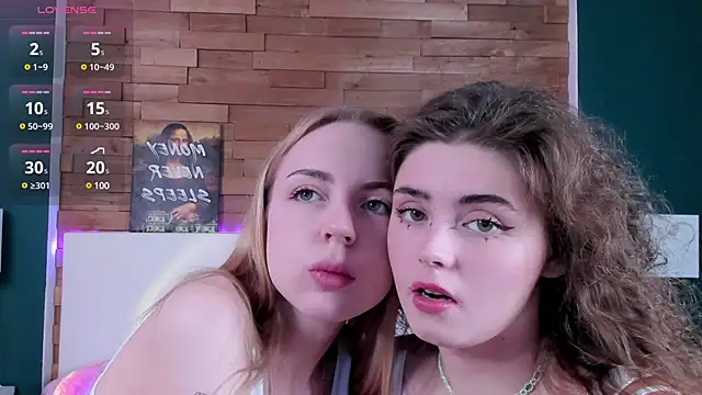 Snapshot of Mona_aLisa chatting on 12-03-24, 03:20 Mona aLisa online show from 12-03-24, 03:20