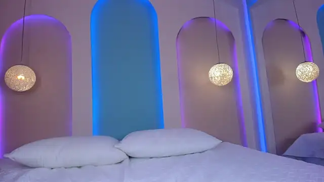 SaraWesst online show from 02-28-25, 03:48