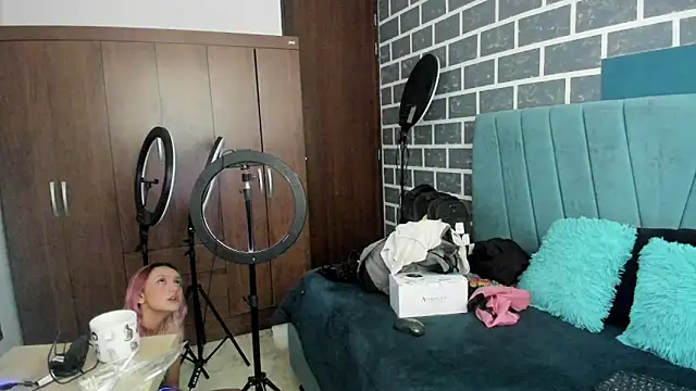 Alterego1   online show from 09-23-25, 12:19