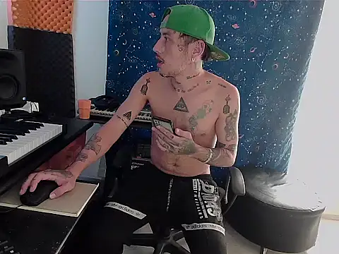 patrik tattoo  online show from 01-29-25, 05:56