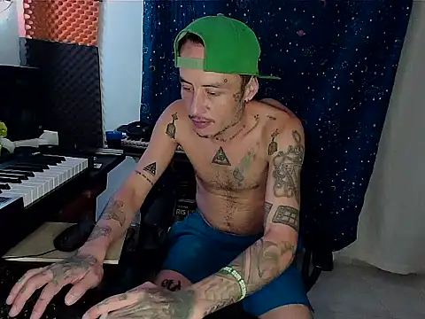 patrik tattoo  online show from 01-30-25, 06:35