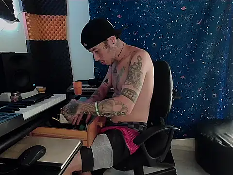 patrik tattoo  online show from 02-23-25, 08:11