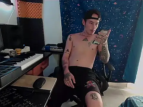 patrik tattoo  online show from 03-05-25, 08:00