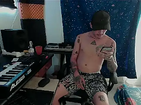 patrik tattoo  online show from 03-07-25, 06:11