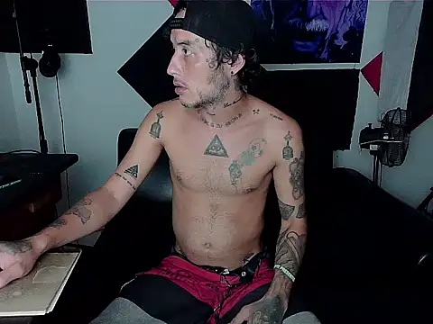 patrik tattoo  online show from 09-21-25, 08:54