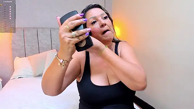 tutu milf online show from 01-27-25, 07:03