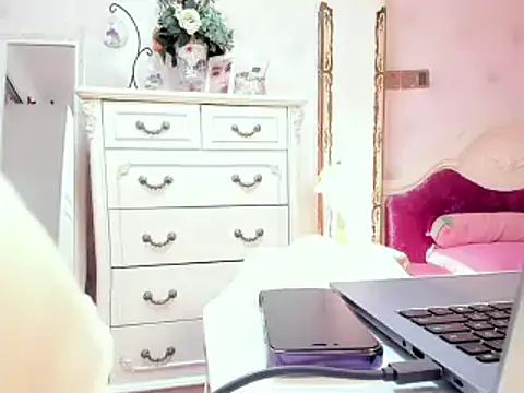 WJYD8 online show from 12-08-24, 11:57