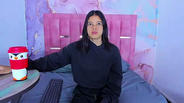 LizzMartin online show from 12-12-24, 07:04