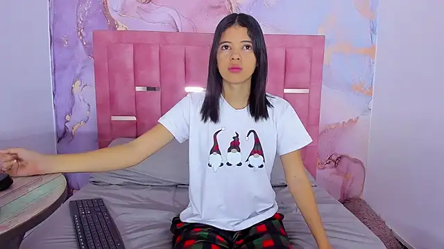 LizzMartin online show from 12-28-24, 07:11