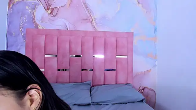 LizzMartin online show from 02-08-25, 07:16