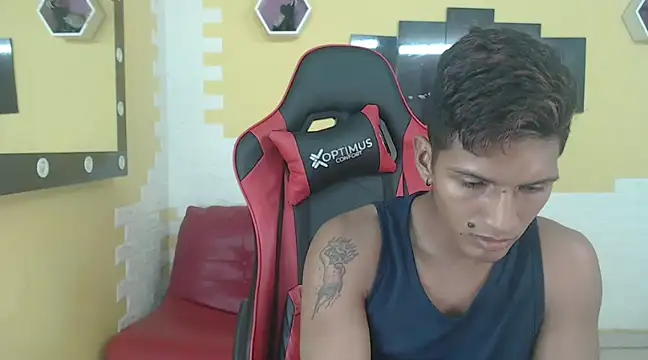 mau elixxx online show from 01-08-25, 08:49