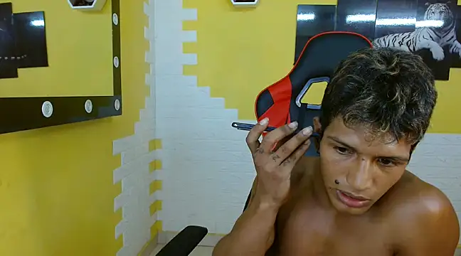 mau elixxx online show from 01-30-25, 07:39