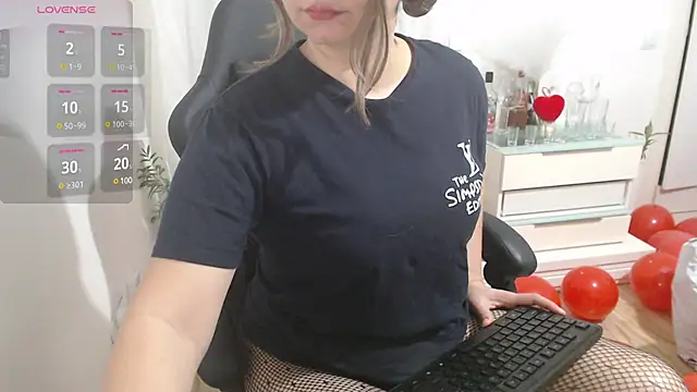 Snapshot of Genesisgems11_ chatting on 02-16-25, 04:09 Genesisgems11 online show from 02-16-25, 04:09