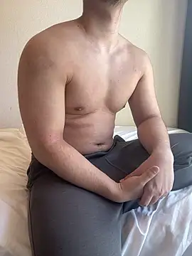 YU-KI00 online show from 01-18-26, 03:43