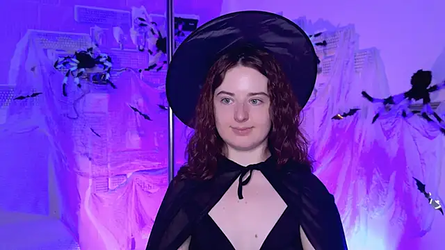 AnnTerry  online show from 10-18-25, 08:37